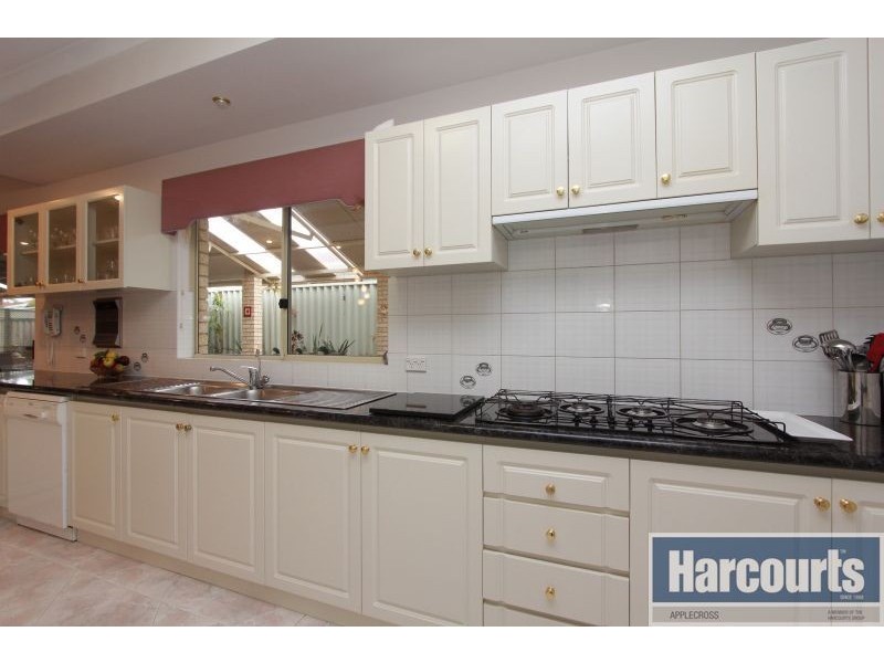 6 Sullivan Way, Kardinya WA 6163