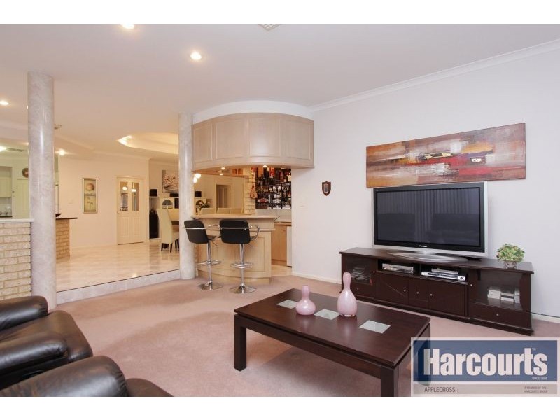 6 Sullivan Way, Kardinya WA 6163