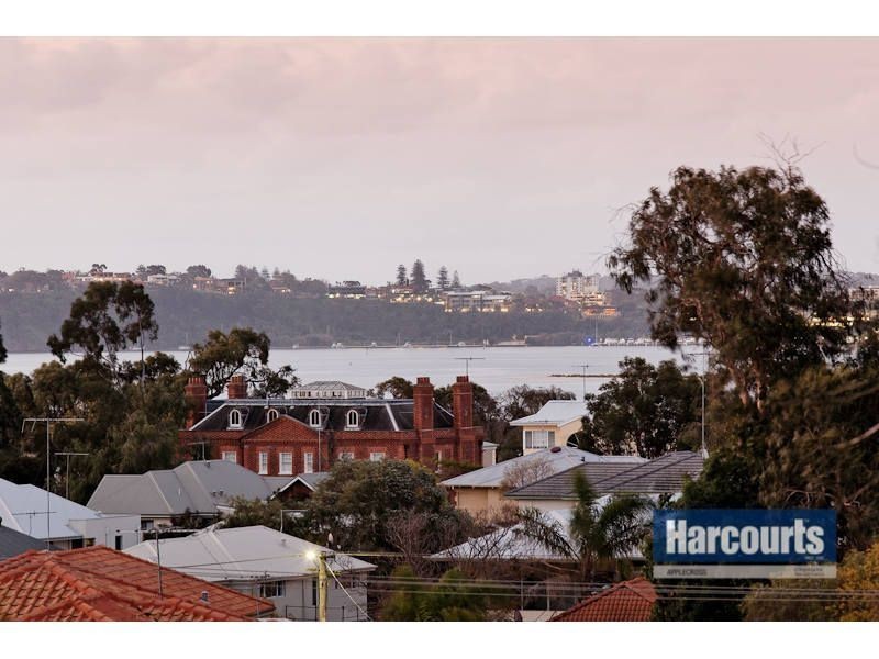 81 Point Walter Road, Bicton WA 6157