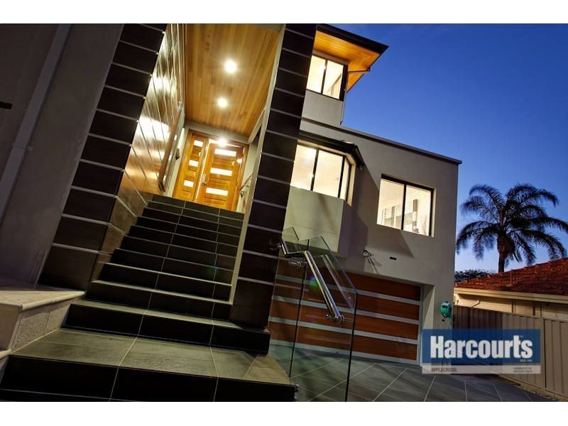 81 Point Walter Road, Bicton WA 6157