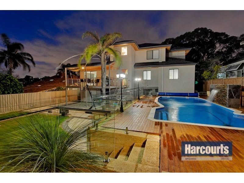 81 Point Walter Road, Bicton WA 6157