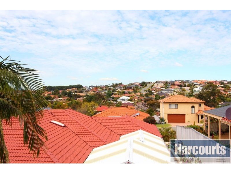 8 Stewart Way, Kardinya WA 6163