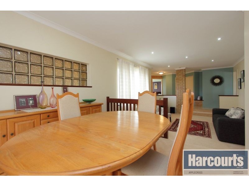 8 Stewart Way, Kardinya WA 6163