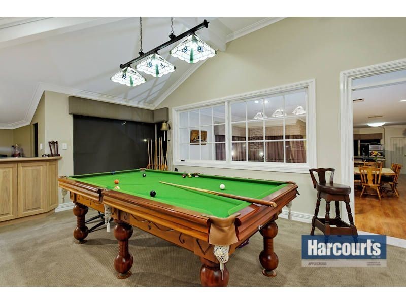 27 Lockett Crescent, Winthrop WA 6150