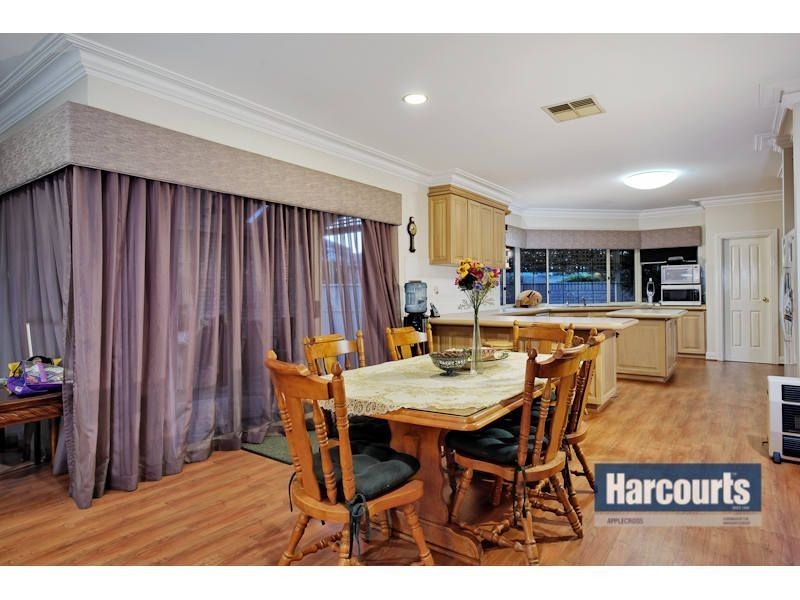 27 Lockett Crescent, Winthrop WA 6150