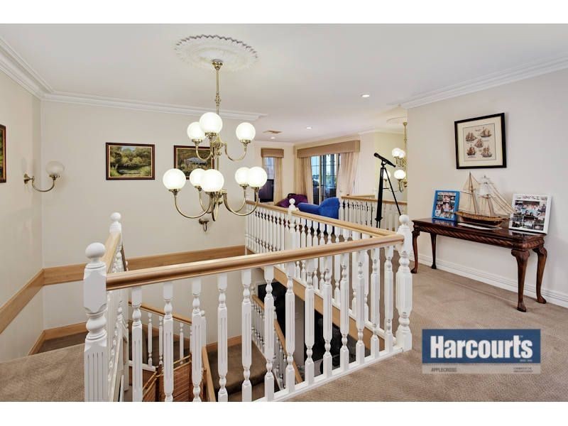 27 Lockett Crescent, Winthrop WA 6150