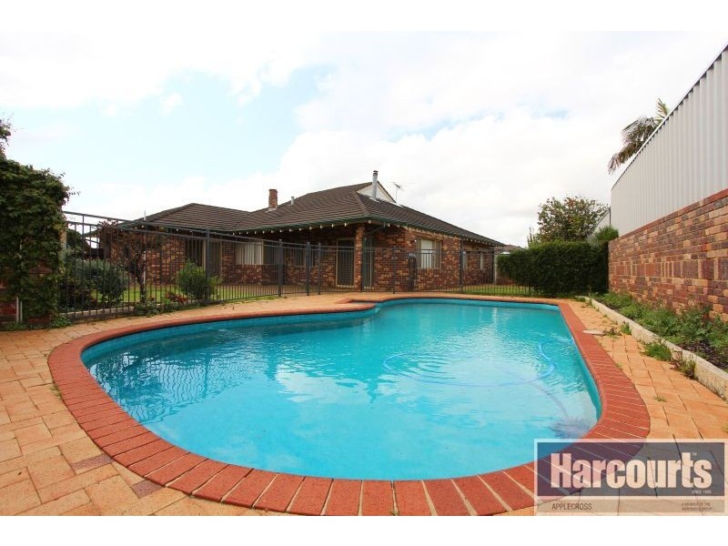 17 Alsop Place, Kardinya WA 6163