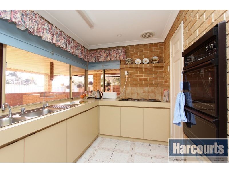 88 Le Souef Drive, Kardinya WA 6163