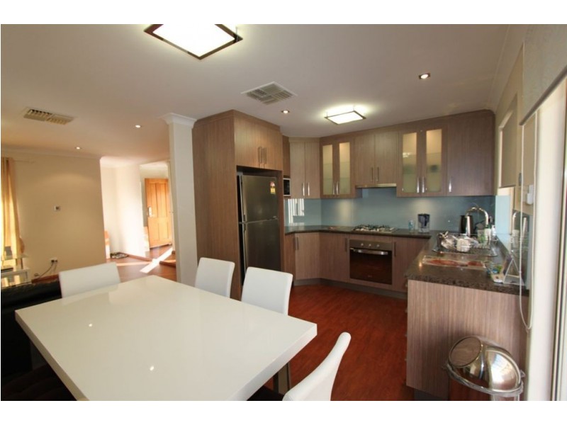 4/204 Bateman Road, Brentwood WA 6153