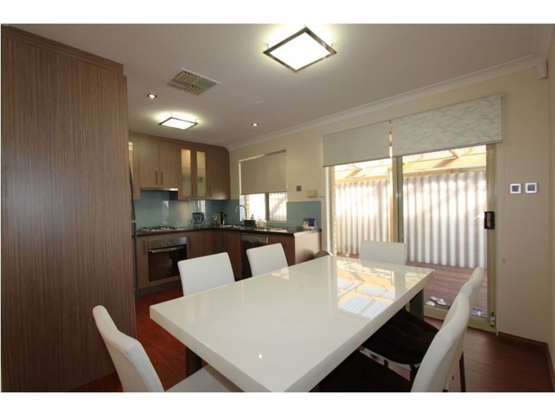 4/204 Bateman Road, Brentwood WA 6153