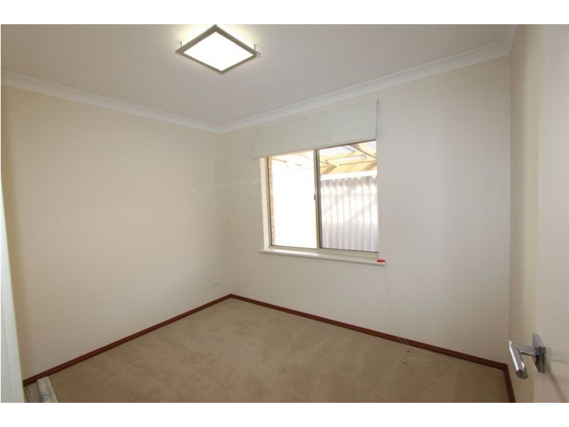 4/204 Bateman Road, Brentwood WA 6153