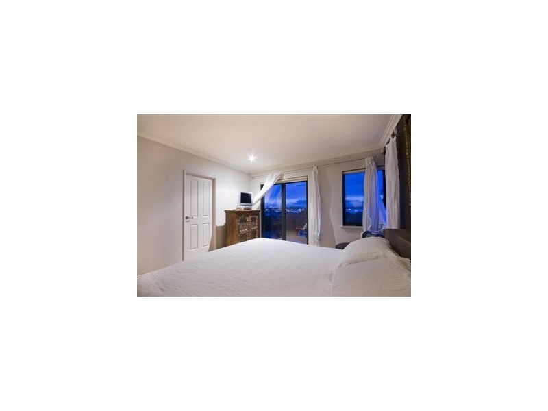 24 Robert Street, Como WA 6152