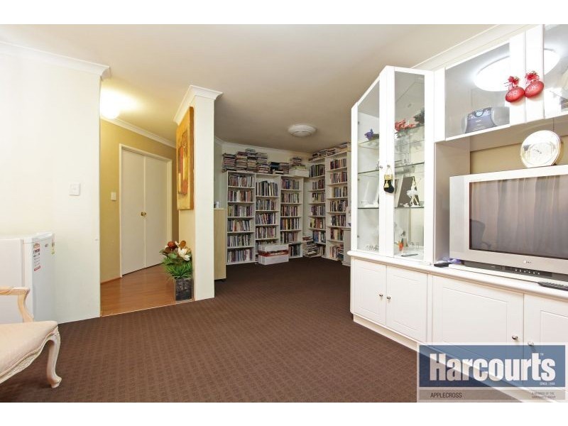 1 Pomaderris Place, South Lake WA 6164