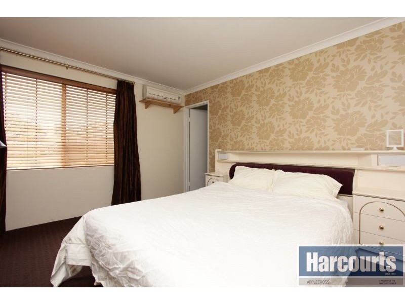 1 Pomaderris Place, South Lake WA 6164