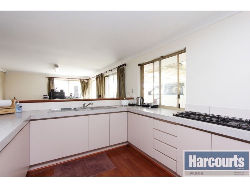 1 Pomaderris Place, South Lake WA 6164