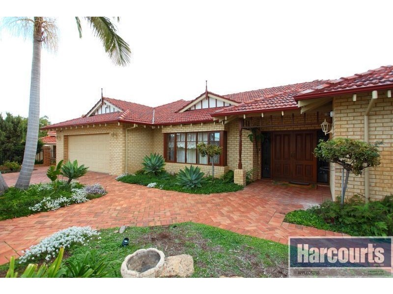 3 Roskhill Place, Applecross WA 6153