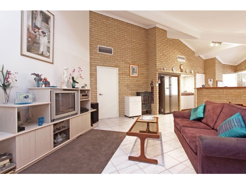 3 Dumas Close, Winthrop WA 6150