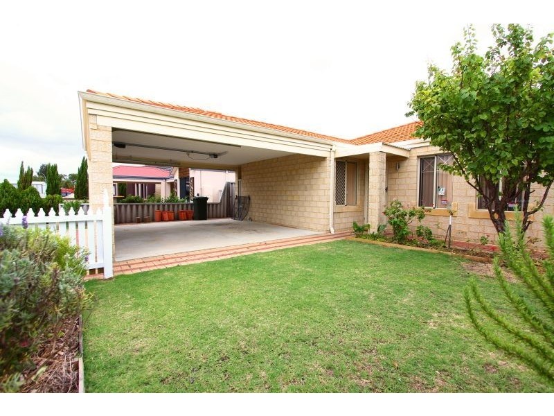 22 Richards Place, Cannington WA 6107