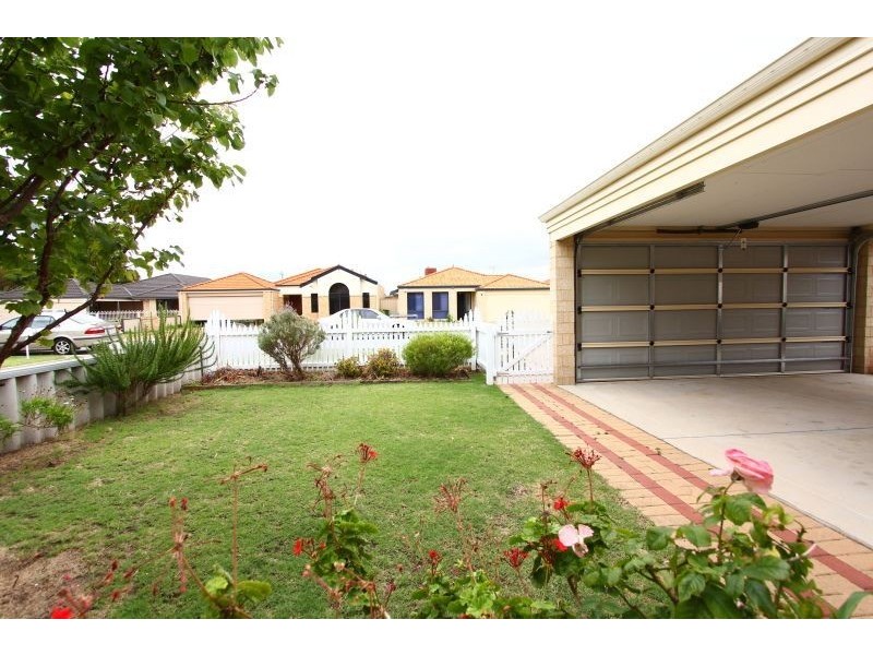 22 Richards Place, Cannington WA 6107