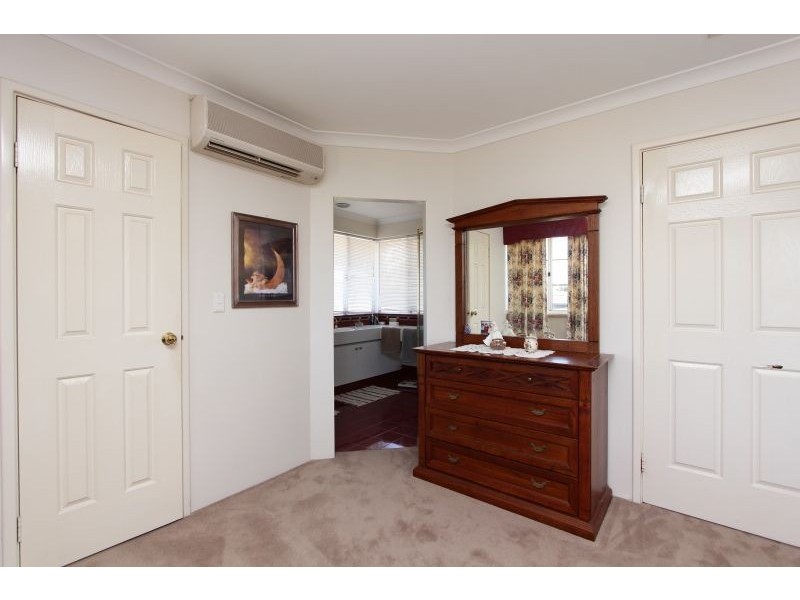 3 Watson Hill, Winthrop WA 6150