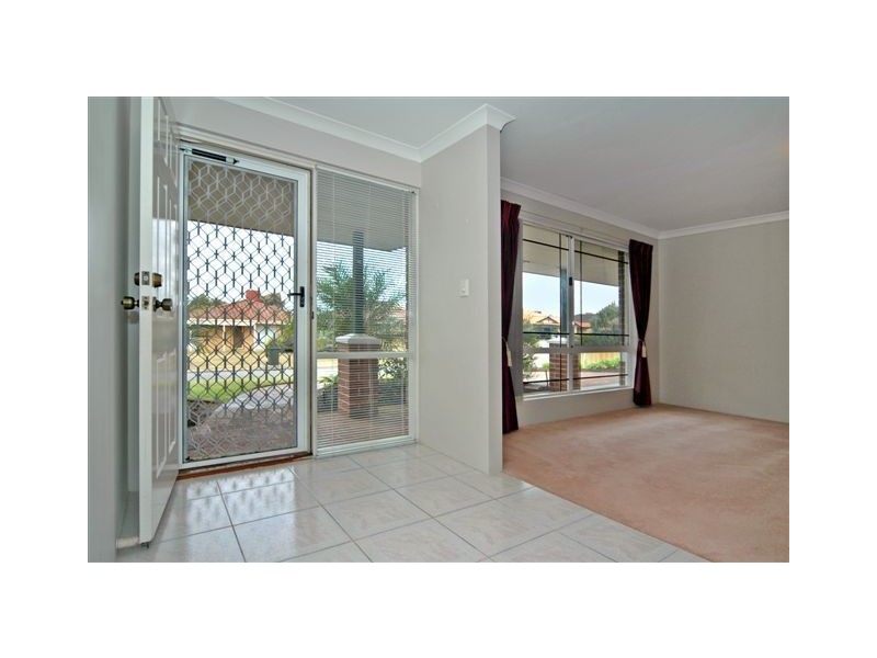 23 Fern Leaf Court, Leeming WA 6149