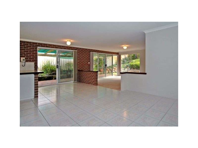 23 Fern Leaf Court, Leeming WA 6149