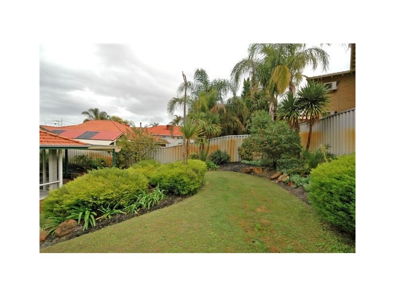 23 Fern Leaf Court, Leeming WA 6149