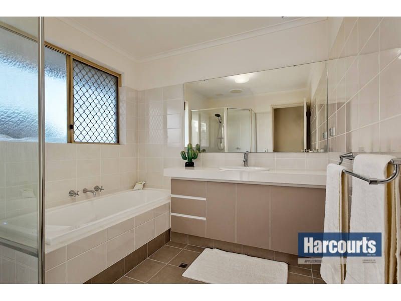 12 Burrows Place, Winthrop WA 6150