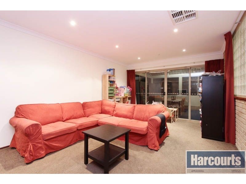 34 Blakers Ridge, Winthrop WA 6150