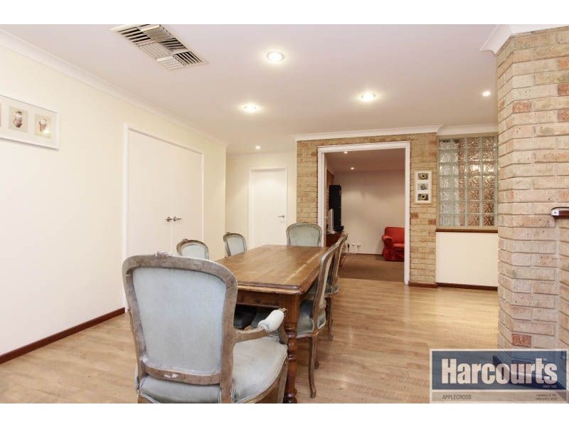 34 Blakers Ridge, Winthrop WA 6150