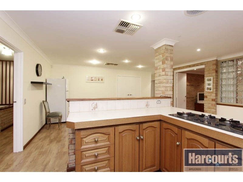 34 Blakers Ridge, Winthrop WA 6150