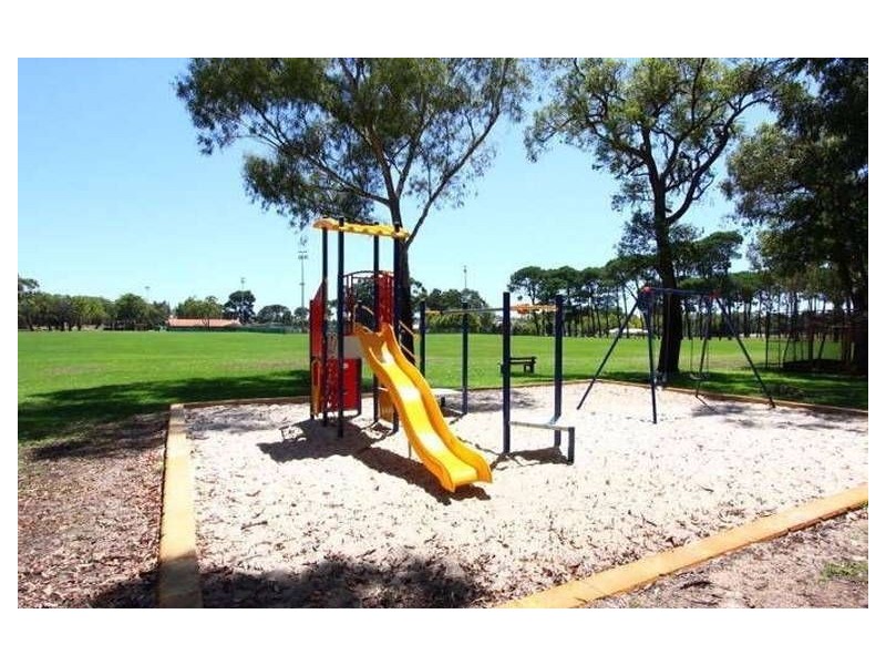 43 Ochiltree Way, Kardinya WA 6163