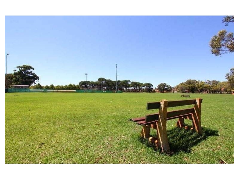 43 Ochiltree Way, Kardinya WA 6163