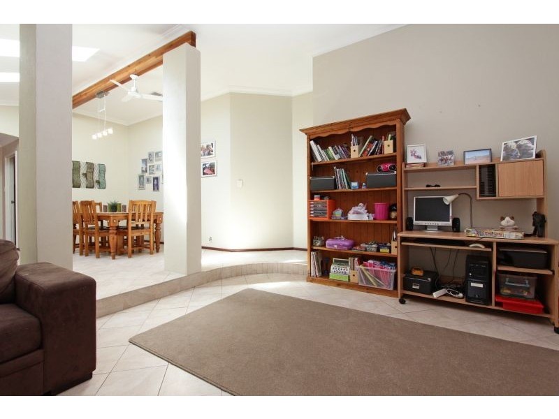 68 Williamson Road, Kardinya WA 6163