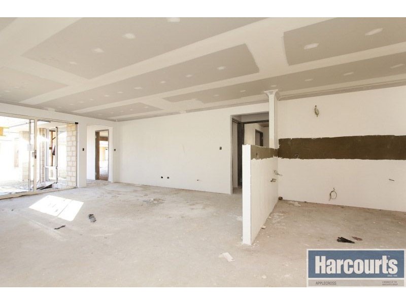 8/13-15 Bridge Street, Wilson WA 6107