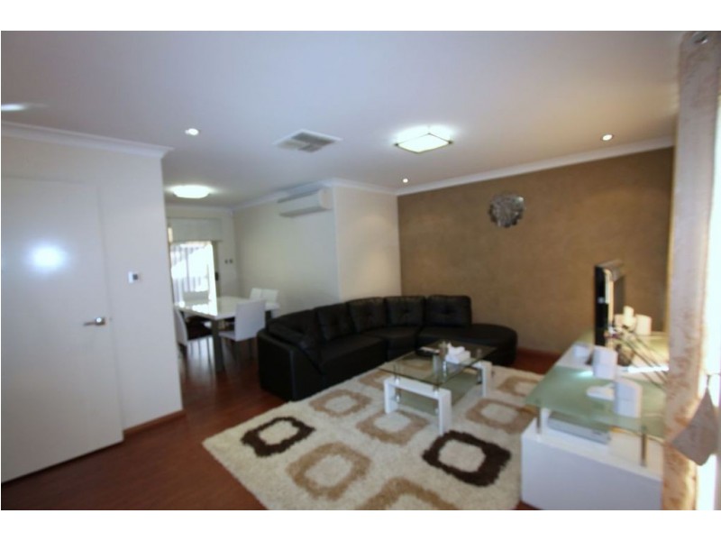 4/204 Bateman Road, Brentwood WA 6153