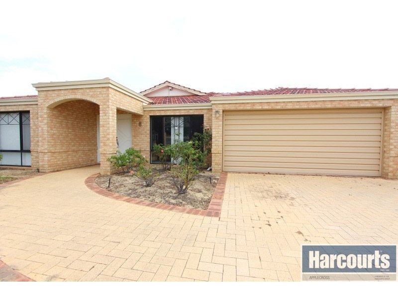 8 Keall Pass, Winthrop WA 6150