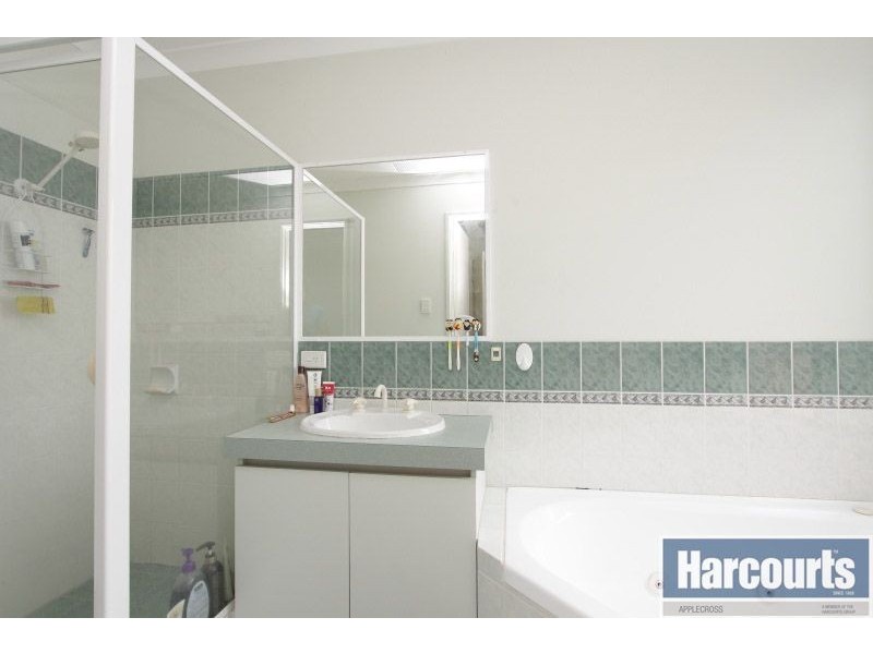 8 Keall Pass, Winthrop WA 6150