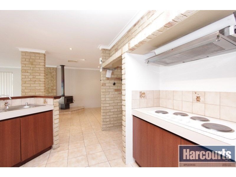 9 Barret-Lennard Parade, Winthrop WA 6150