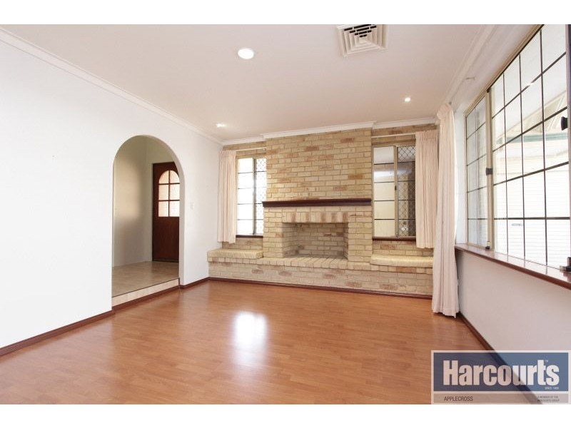 9 Barret-Lennard Parade, Winthrop WA 6150