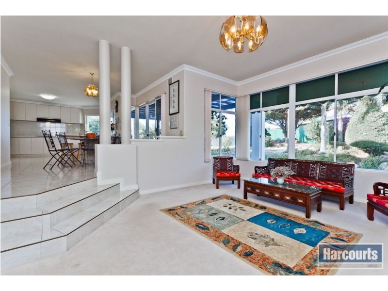 11 Mauldon Mews, Winthrop WA 6150