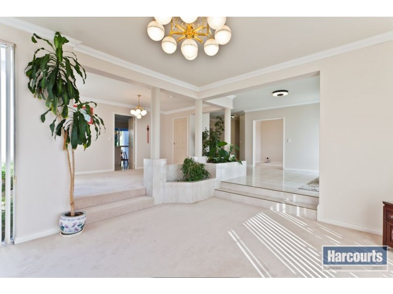 11 Mauldon Mews, Winthrop WA 6150