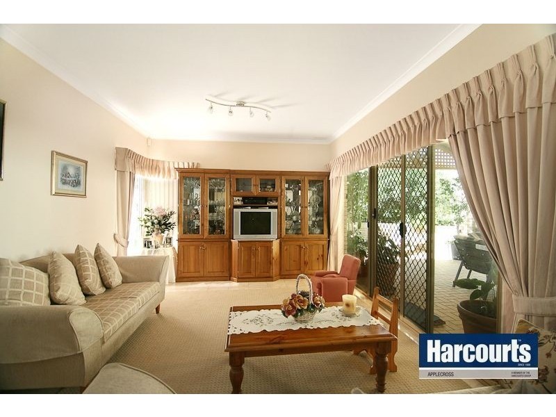 13 Mauldon Mews, Winthrop WA 6150