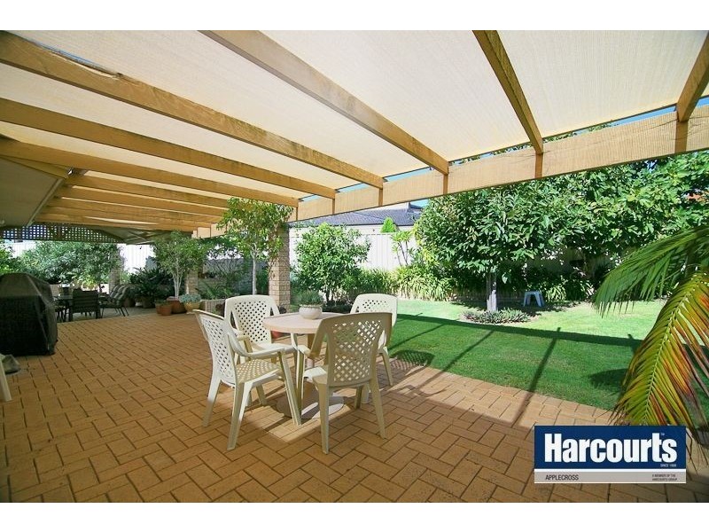 13 Mauldon Mews, Winthrop WA 6150