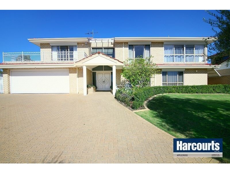 13 Mauldon Mews, Winthrop WA 6150