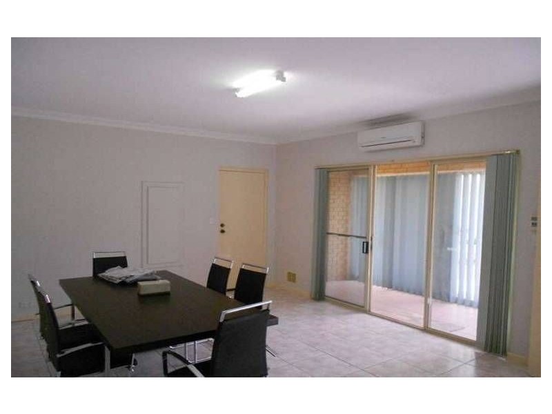 27 Jackson Avenue, Winthrop WA 6150