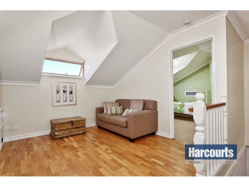 8 Kirwan Way, Winthrop WA 6150