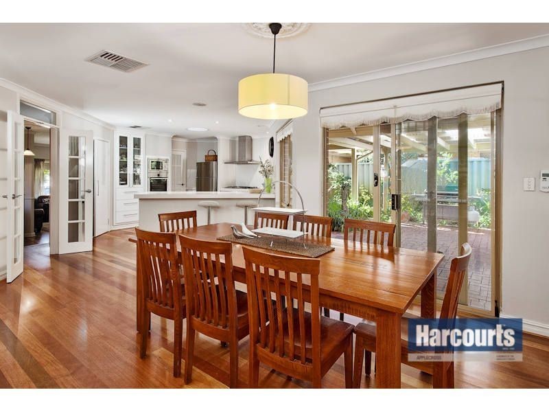 8 Kirwan Way, Winthrop WA 6150