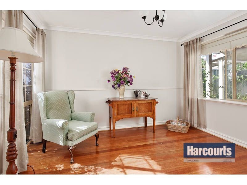 8 Kirwan Way, Winthrop WA 6150