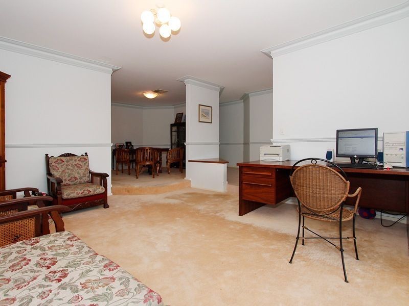 23 Eckersley Heights, Winthrop WA 6150